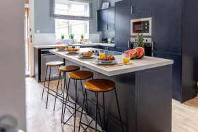 Liquorice Lodge- 2 bed & parking